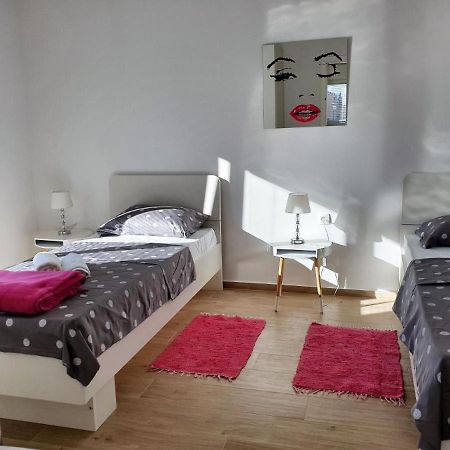 Premium Apartments Adore Новаля Екстериор снимка