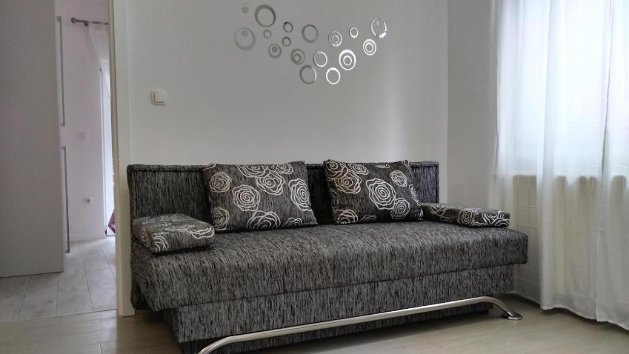 Premium Apartments Adore Новаля Екстериор снимка