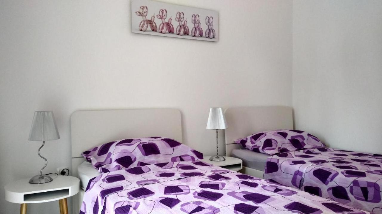 Premium Apartments Adore Новаля Екстериор снимка