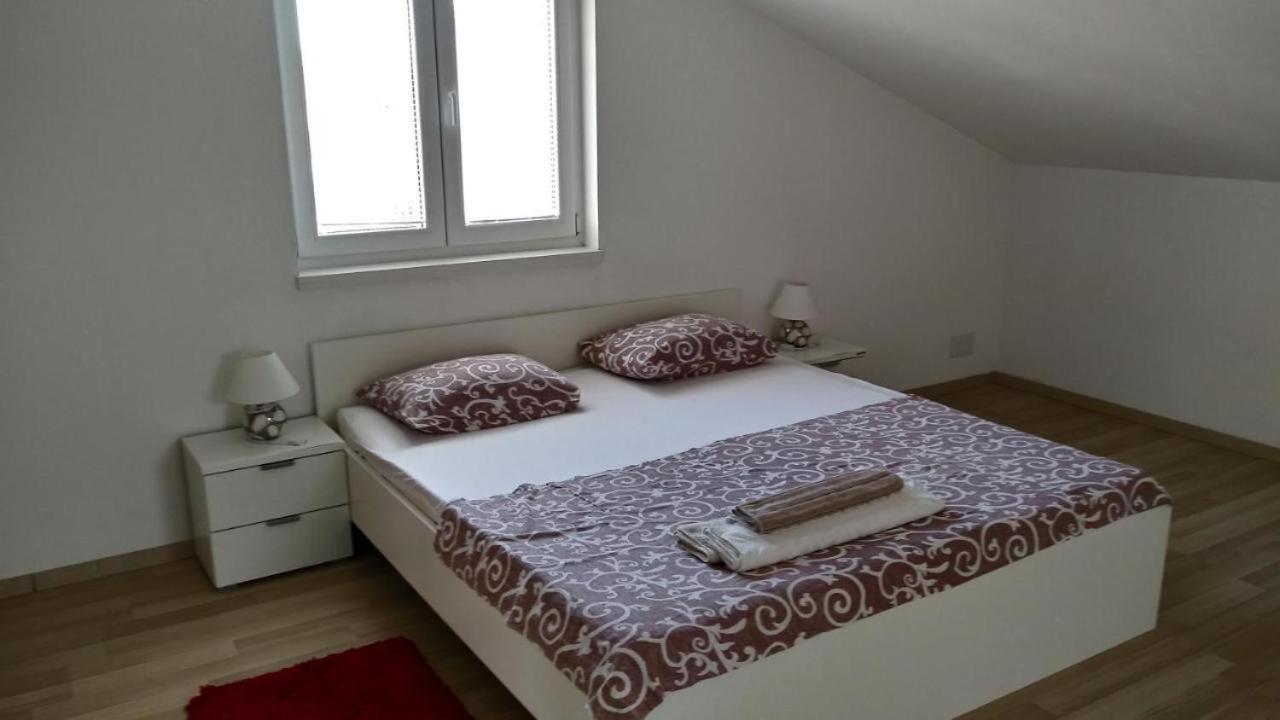 Premium Apartments Adore Новаля Екстериор снимка
