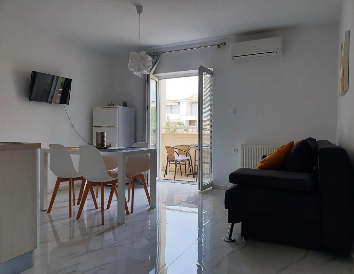 Premium Apartments Adore Новаля Екстериор снимка