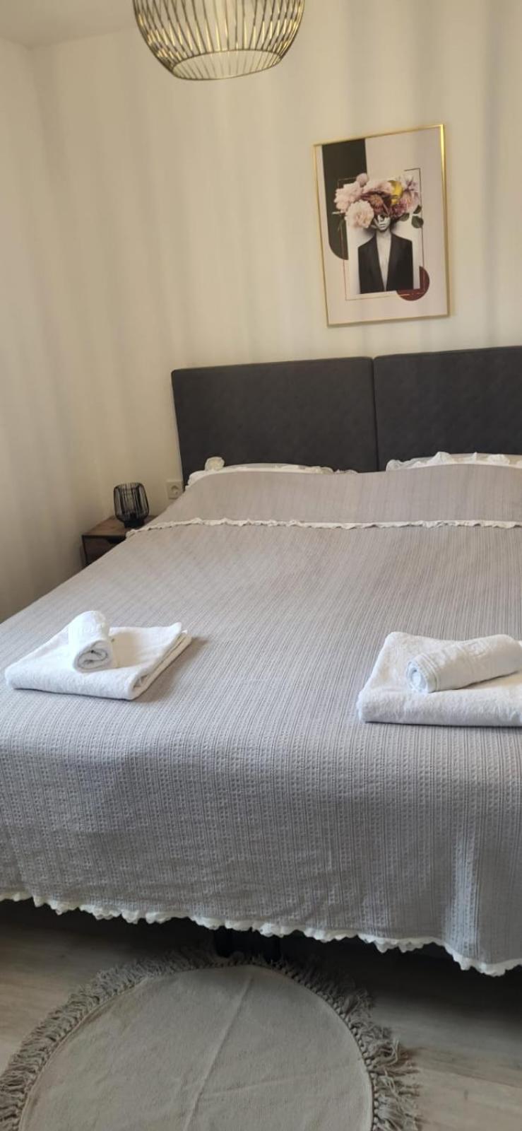Premium Apartments Adore Новаля Екстериор снимка
