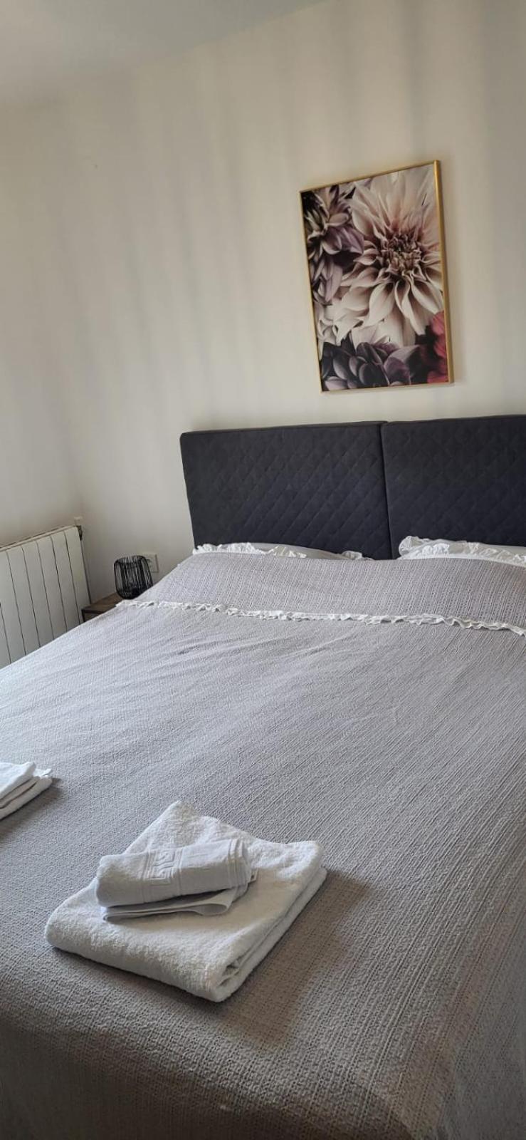 Premium Apartments Adore Новаля Екстериор снимка